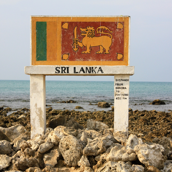 Travel to Sri Lanka, in Private and Customized
